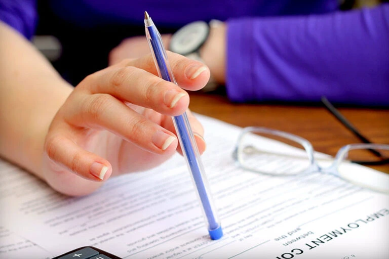 How-to-write-up-an-employment-contract-in-Iranian-law